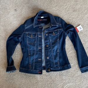 Wrangler blue jean jacket. Brand new, never worn